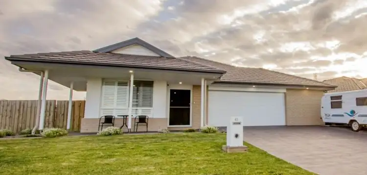 41 Barr Promenade, Thornton NSW 2322
