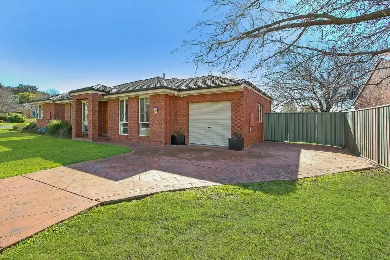 Main view of Homely house listing, 40 Peards Drive, East Albury NSW 2640