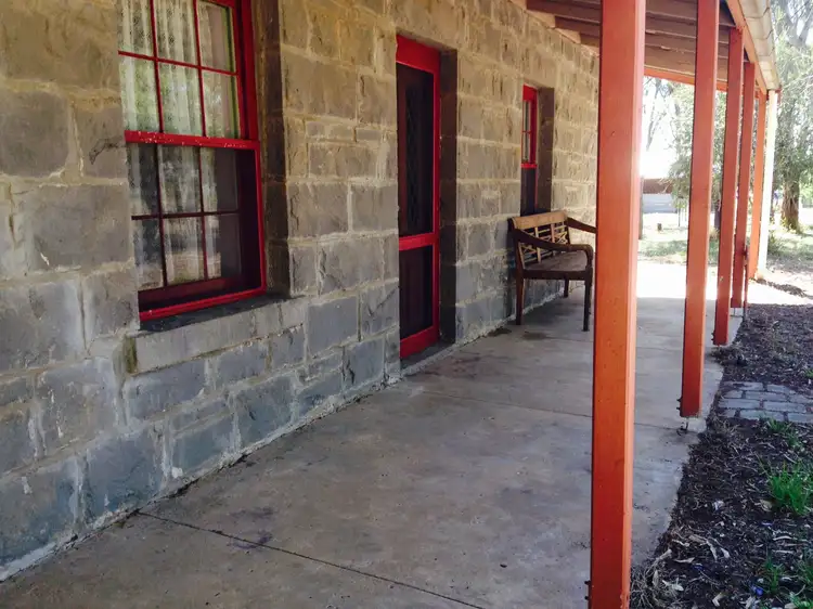67 Montgomery Street, Lake Bolac VIC 3351