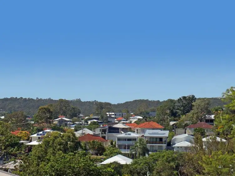 6 Hobart Ave, Camp Hill QLD 4152