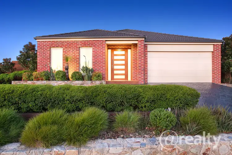 127 Livingstone Boulevard, Pakenham VIC 3810