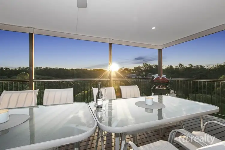 18 Hacker Road, Cashmere QLD 4500