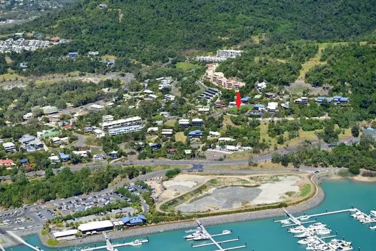 12 Kara Crescent, Airlie Beach QLD 4802