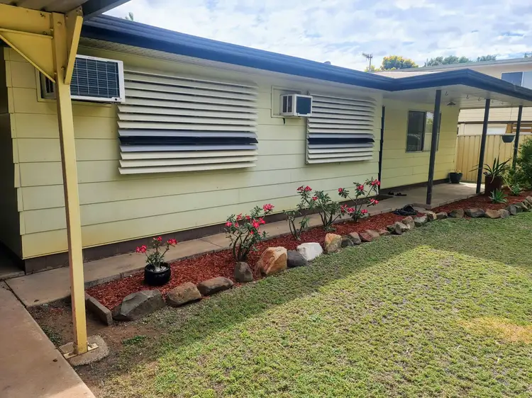 17 Shannon Drive, Moranbah QLD 4744