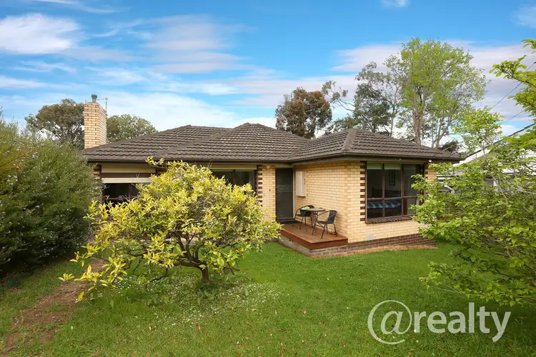 11 MacMillan Street, Mooroolbark VIC 3138