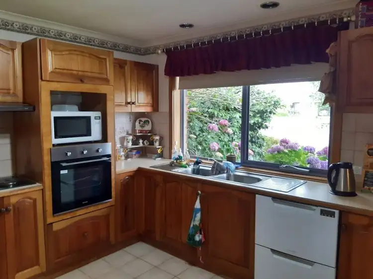 Fifth view of Homely house listing, 2 Grandview Court, Mount Gambier SA 5290