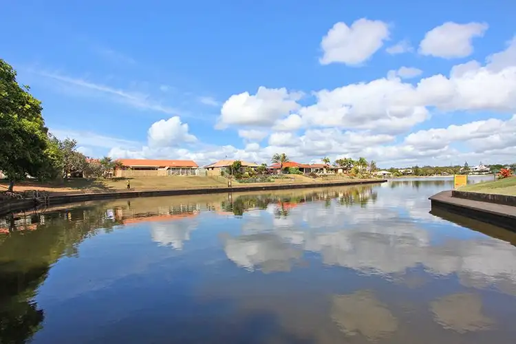 148/2 melody, Warana QLD 4575
