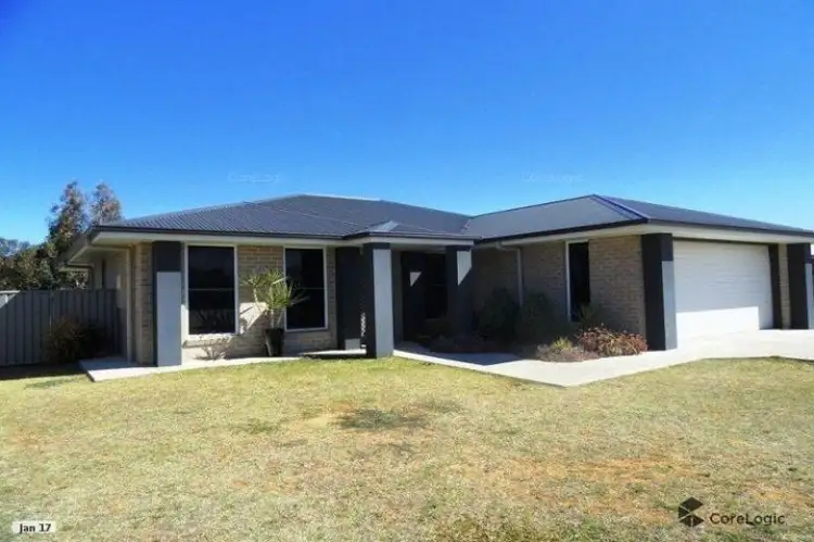15 Sommerfeld Cres, Chinchilla QLD 4413