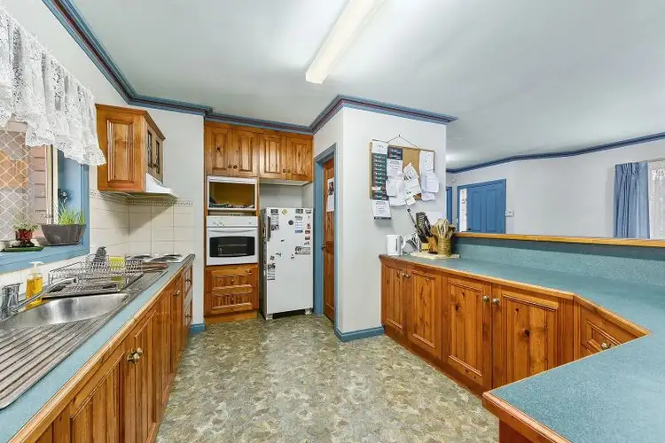 Third view of Homely house listing, 2/17 Canavan Road, Mount Gambier SA 5290