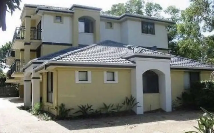 2/129 Muir Street, Labrador QLD 4215