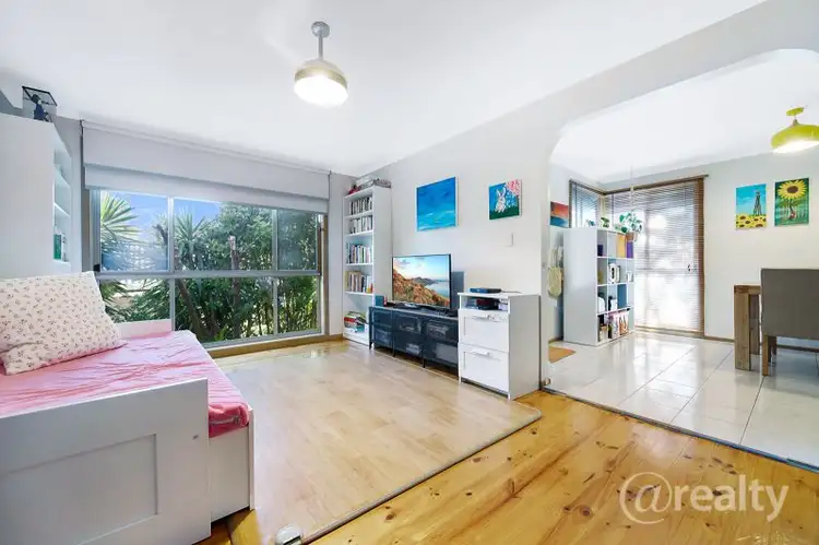 Second view of Homely unit listing, 2/16 Temby Close, Endeavour Hills VIC 3802