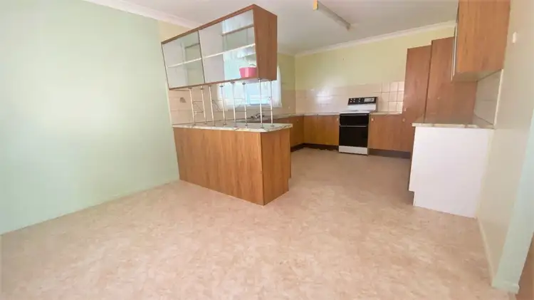 Fifth view of Homely house listing, 110 Zeller Street, Chinchilla QLD 4413