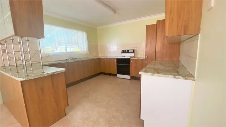 Sixth view of Homely house listing, 110 Zeller Street, Chinchilla QLD 4413