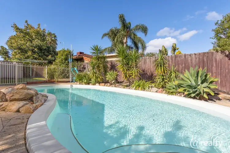 8 Nolt Court, Leeming WA 6149