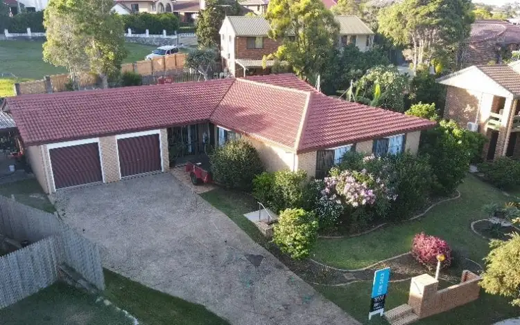 8 Niven Street, Stafford Heights QLD 4053