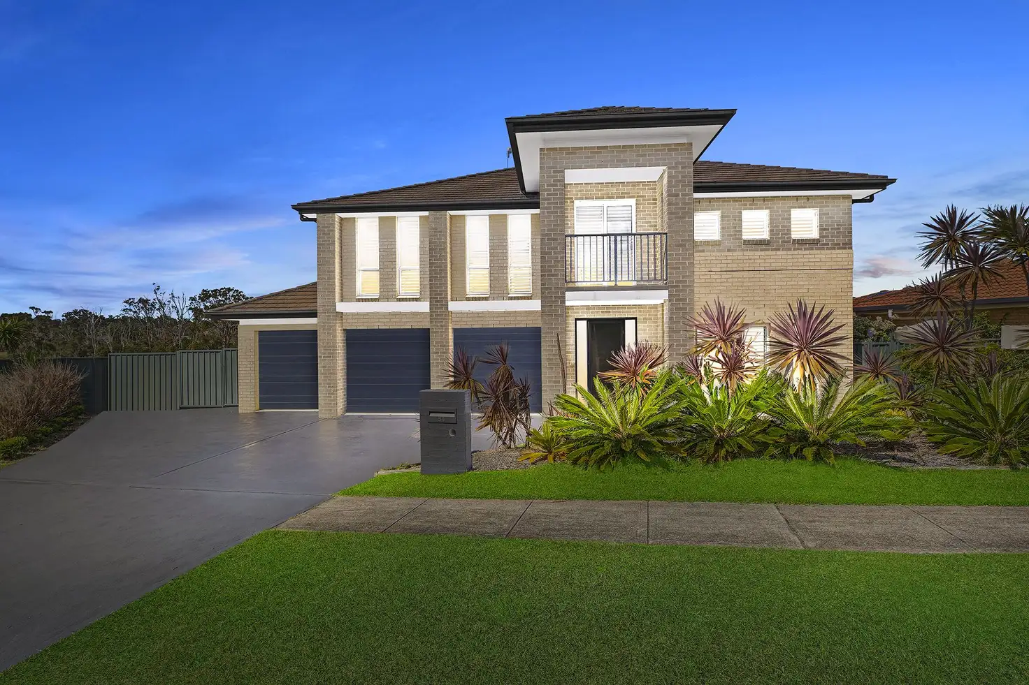 Main view of Homely house listing, 54 Dehavilland Circuit, Hamlyn Terrace NSW 2259