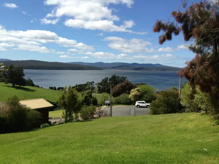 7 Inlet View Court, Mallacoota VIC 3892