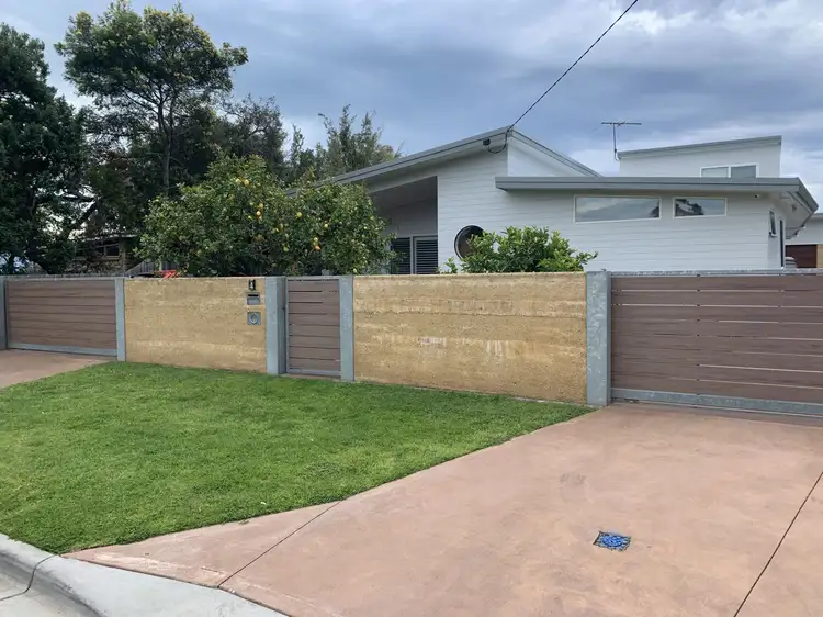 4 Potton avenue, Rosebud VIC 3939