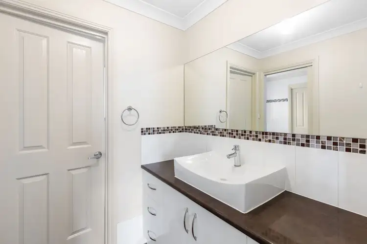 Sixth view of Homely house listing, 2/30 Ash Court, Mount Gambier SA 5290