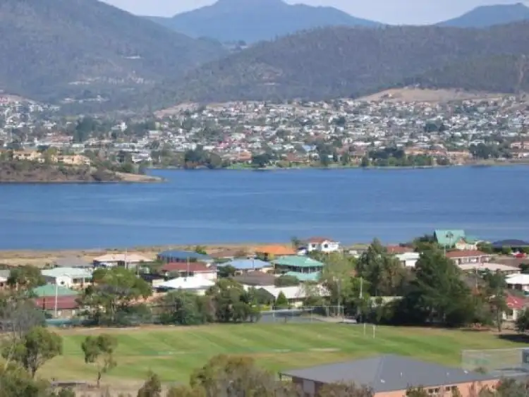 36 Grevillea Ave, Old Beach TAS 7017