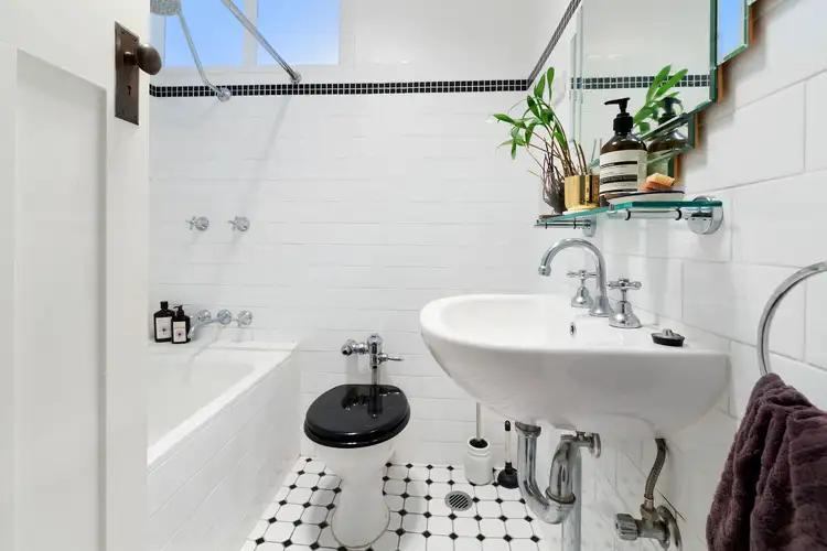 Fifth view of Homely apartment listing, 40/2 Greenknowe Avenue, Elizabeth Bay NSW 2011