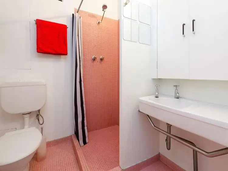 Fifth view of Homely studio listing, 401/76 Roslyn Gardens, Elizabeth Bay NSW 2011