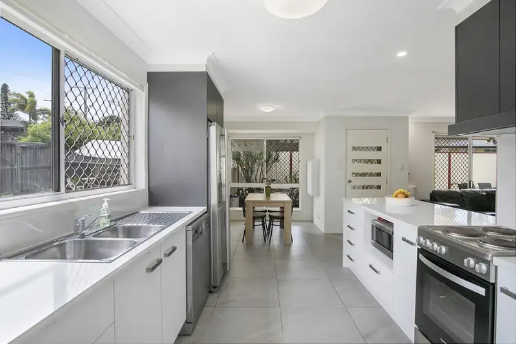 Second view of Homely house listing, 4 Joanne Crescent, Thornlands QLD 4164