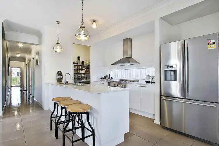 71 Kordan Boulevard
