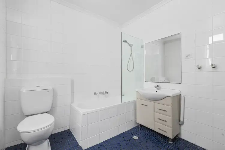 Fifth view of Homely studio listing, 4/1 Hughes Street, Potts Point NSW 2011