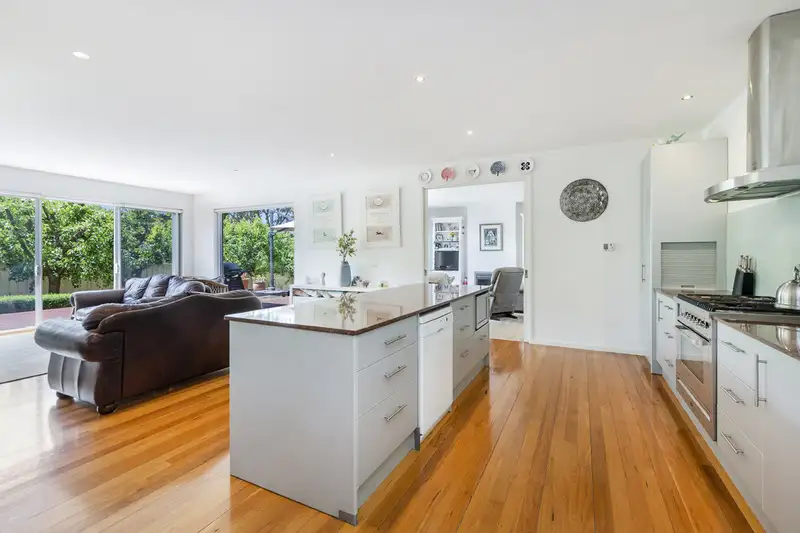 Main view of Homely house listing, 3 St James Place, Hamilton VIC 3300