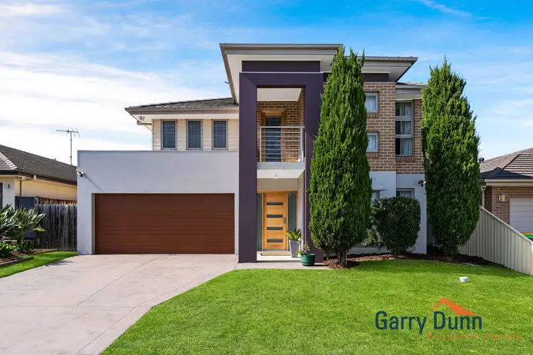 5 McKinnon Close, Holsworthy NSW 2173