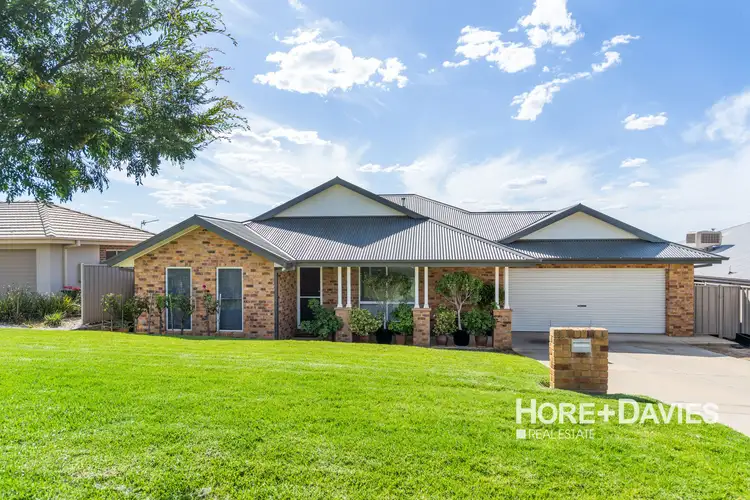 16 Osterley Street, Bourkelands NSW 2650
