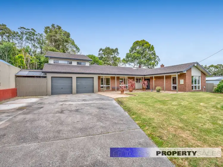 Second view of Homely house listing, 1 Linkside Court, Yallourn VIC 3825