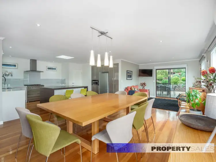 Seventh view of Homely house listing, 1 Linkside Court, Yallourn VIC 3825