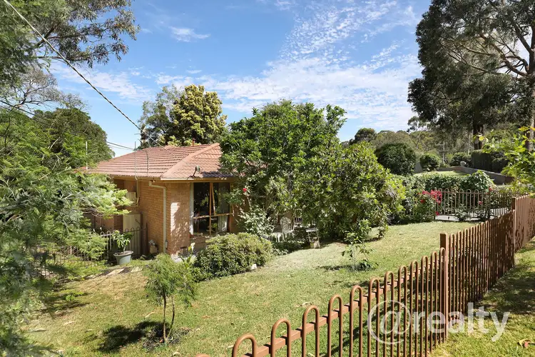 19 Mont Albert Road