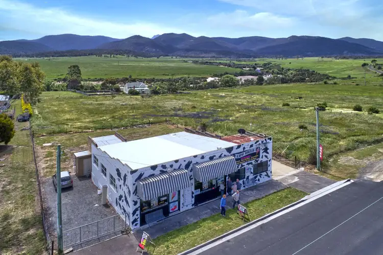 35 Falmouth Street, Avoca TAS 7213