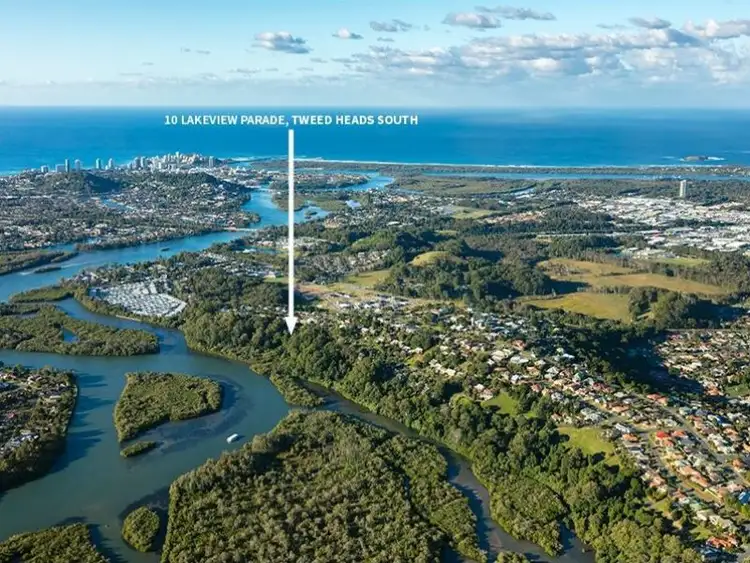 10 Lakeview Parade, Tweed Heads South NSW 2486