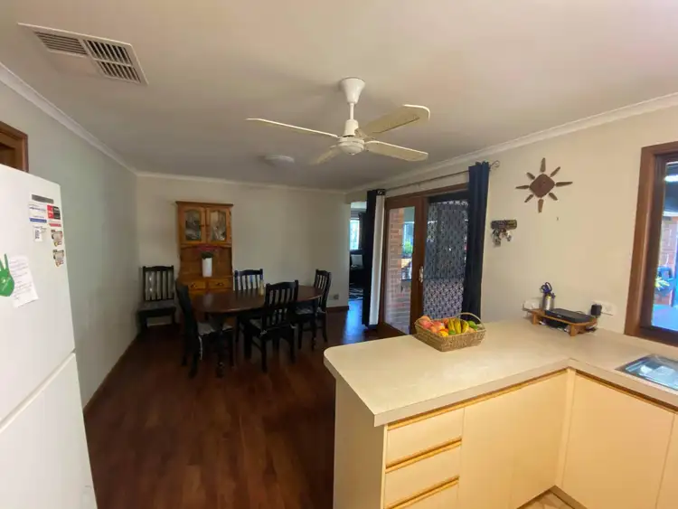 Sixth view of Homely house listing, 5 Windsor Court, Kangaroo Flat VIC 3555