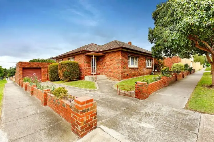 31 Buckley Street