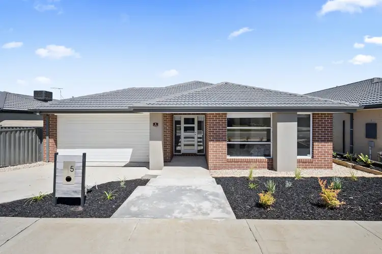 5 Wispering Circuit, Kilmore VIC 3764