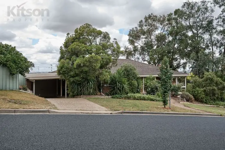 15 Henwood Avenue, Kooringal NSW 2650