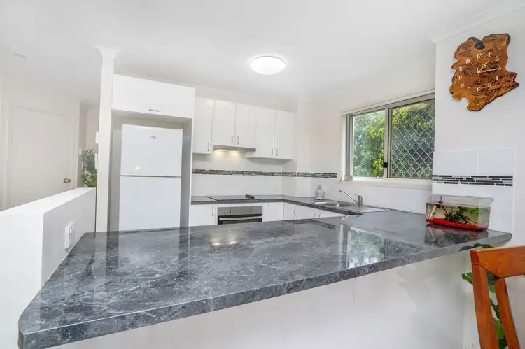 11/102-104 Alexander Drive, Highland Park QLD 4211