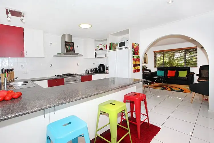1 Tagera Street, Warana QLD 4575