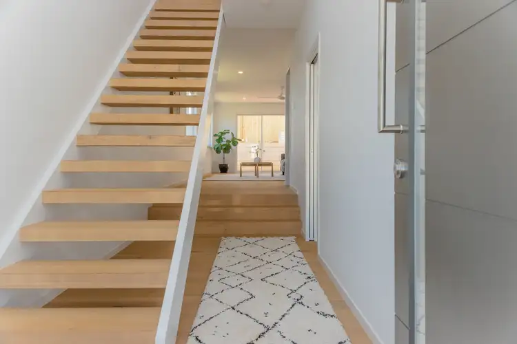 16 Sandbreak Crescent, Lennox Head NSW 2478