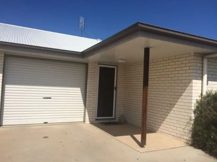 Second view of Homely unit listing, 2/100 Zeller Street, Chinchilla QLD 4413