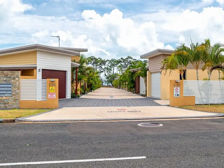 4/138 Cypress St, Urangan QLD 4655