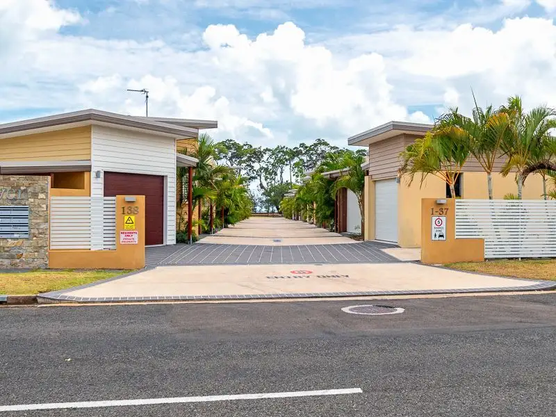 Main view of Homely unit listing, 4/138 Cypress St, Urangan QLD 4655