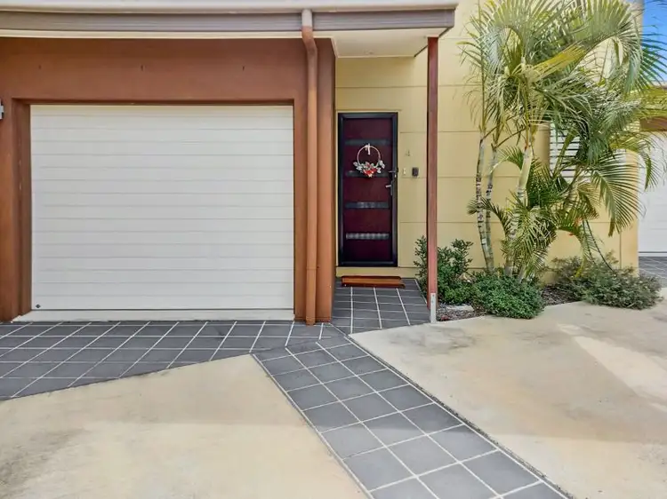 Second view of Homely unit listing, 4/138 Cypress St, Urangan QLD 4655