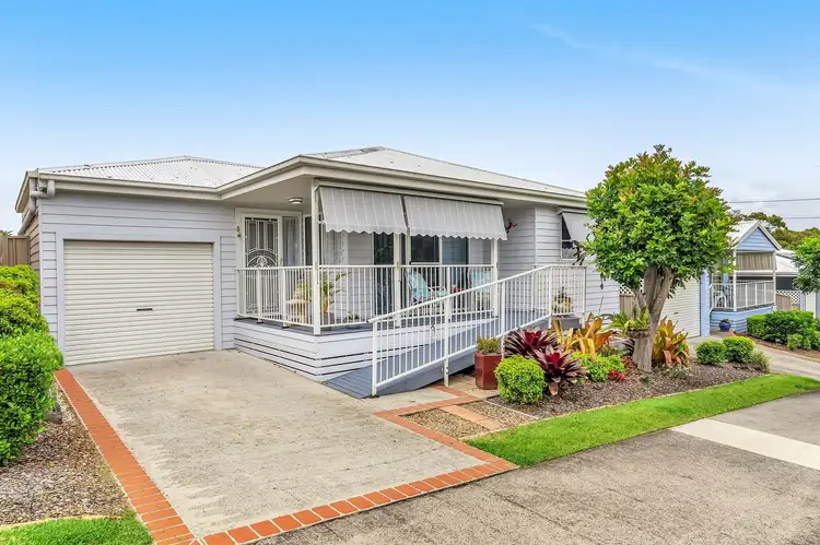 2 Saliena Avenue