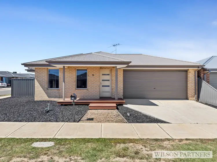16 Wispering Circuit, Kilmore VIC 3764